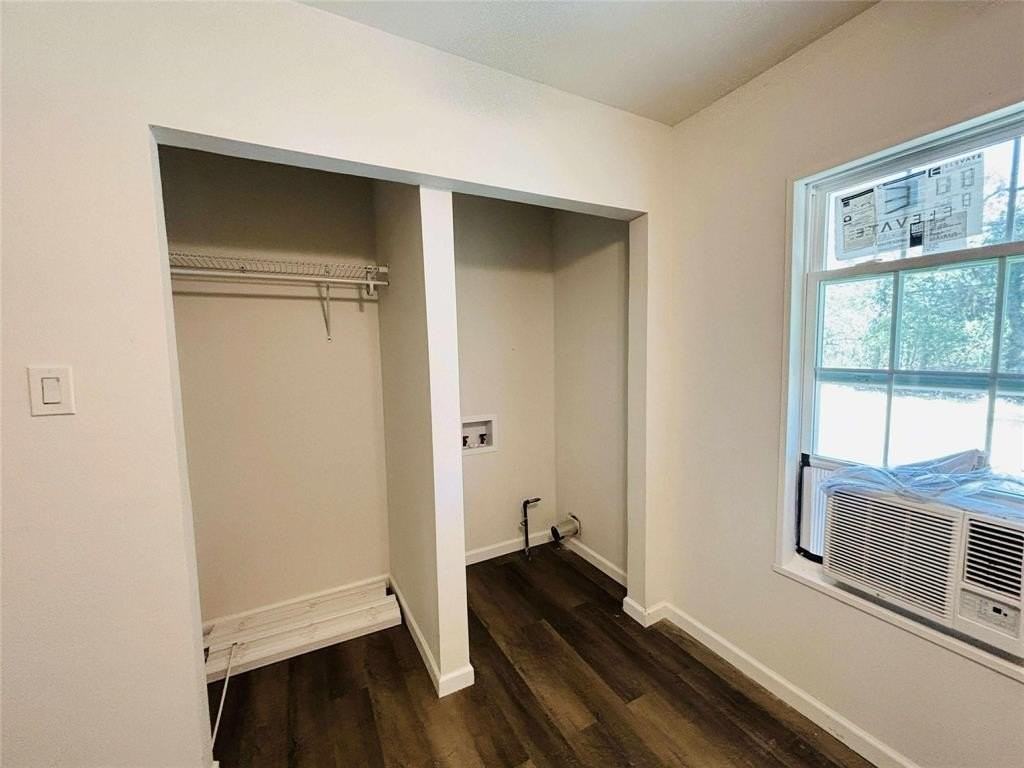 2762 Beverly Hills Dr - Photo 4 of 9