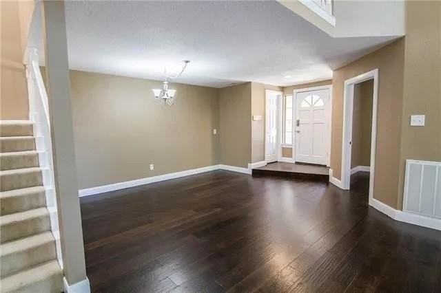 9401 Blue Jay Way - Photo 6 of 35