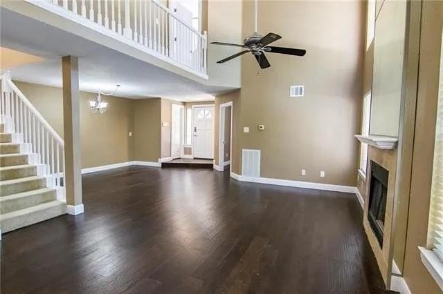 9401 Blue Jay Way - Photo 7 of 35