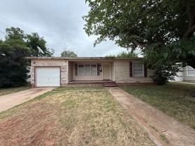 841 S San Jose Dr - Photo 1 of 1