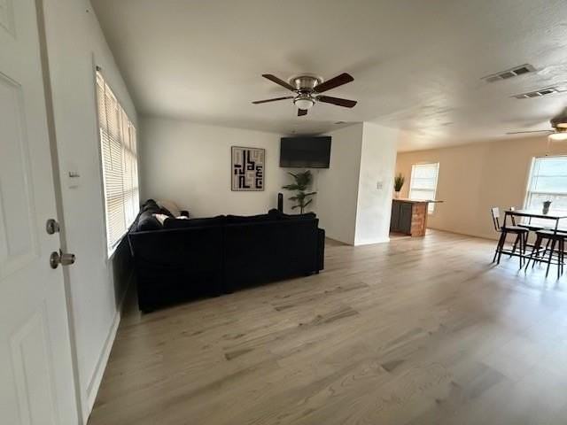 841 S San Jose Dr - Photo 3 of 12