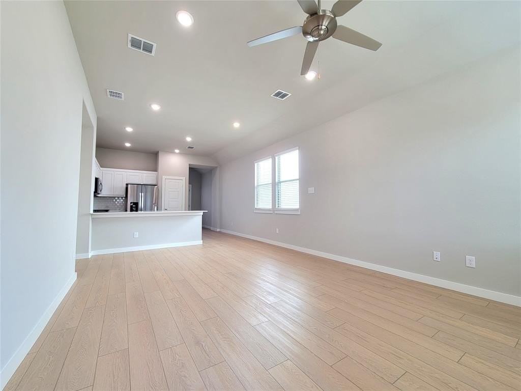 3619 Chambers Dr - Photo 3 of 9