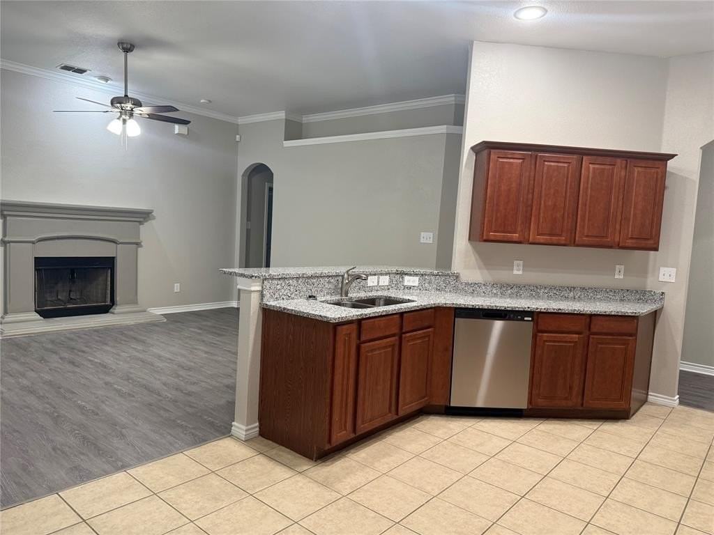 924 Marist Dr - Photo 6 of 26
