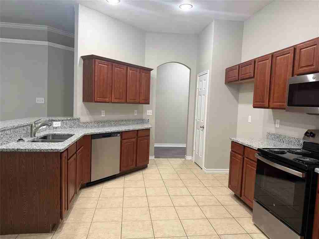 924 Marist Dr - Photo 7 of 26
