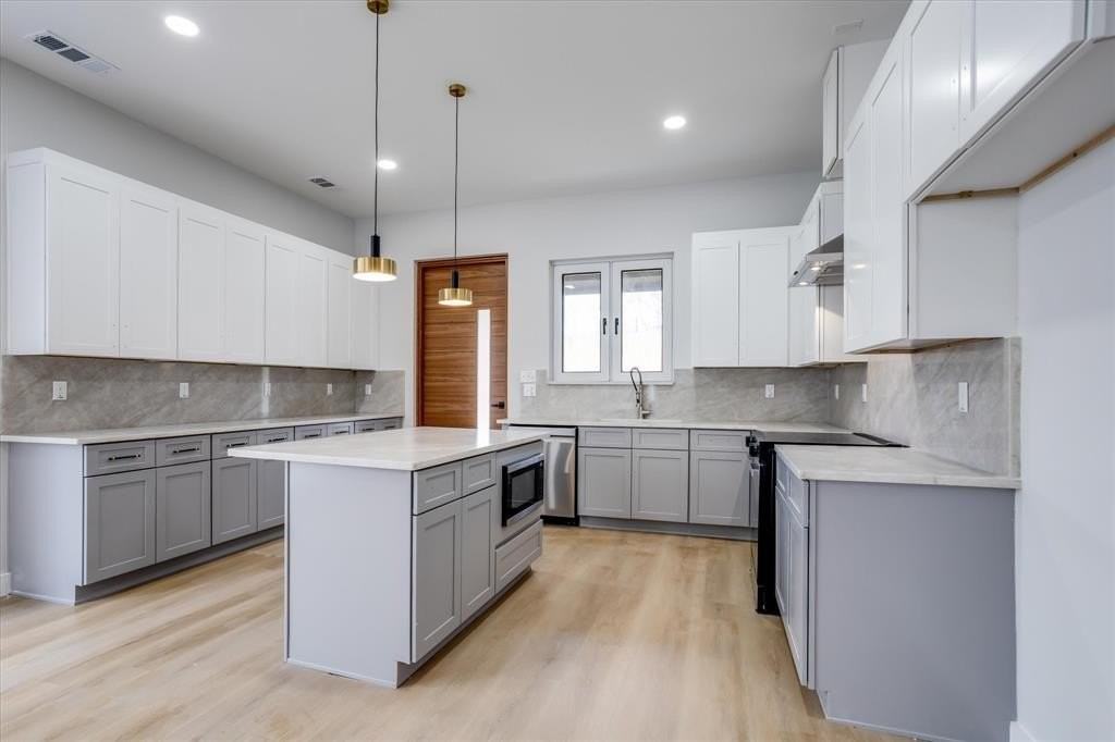 812 Premier Pkwy - Photo 3 of 3