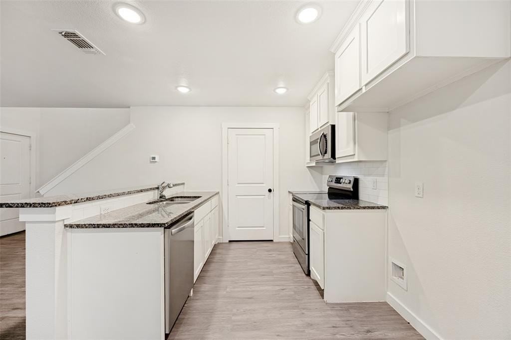 2516 S Fannin Ave - Photo 7 of 15