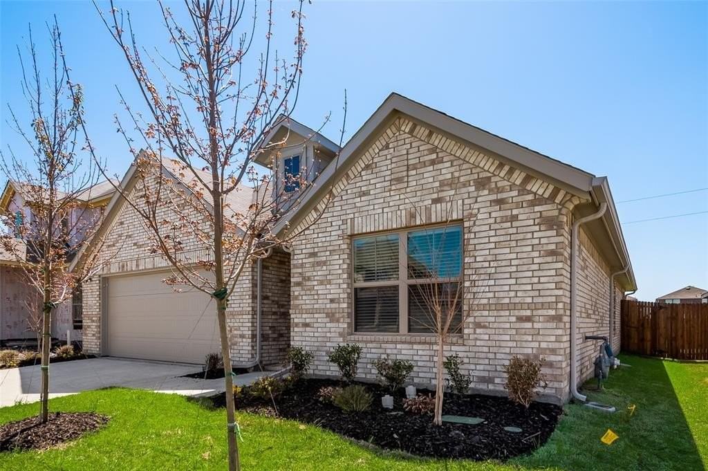2317 Mount Olive Ln - Photo 4 of 30