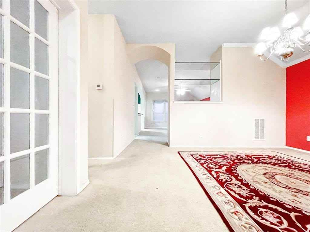 2712 Hereford Rd - Photo 6 of 36