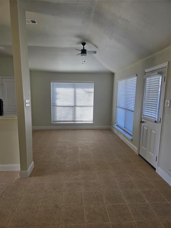 7313 Seascape Dr - Photo 3 of 11