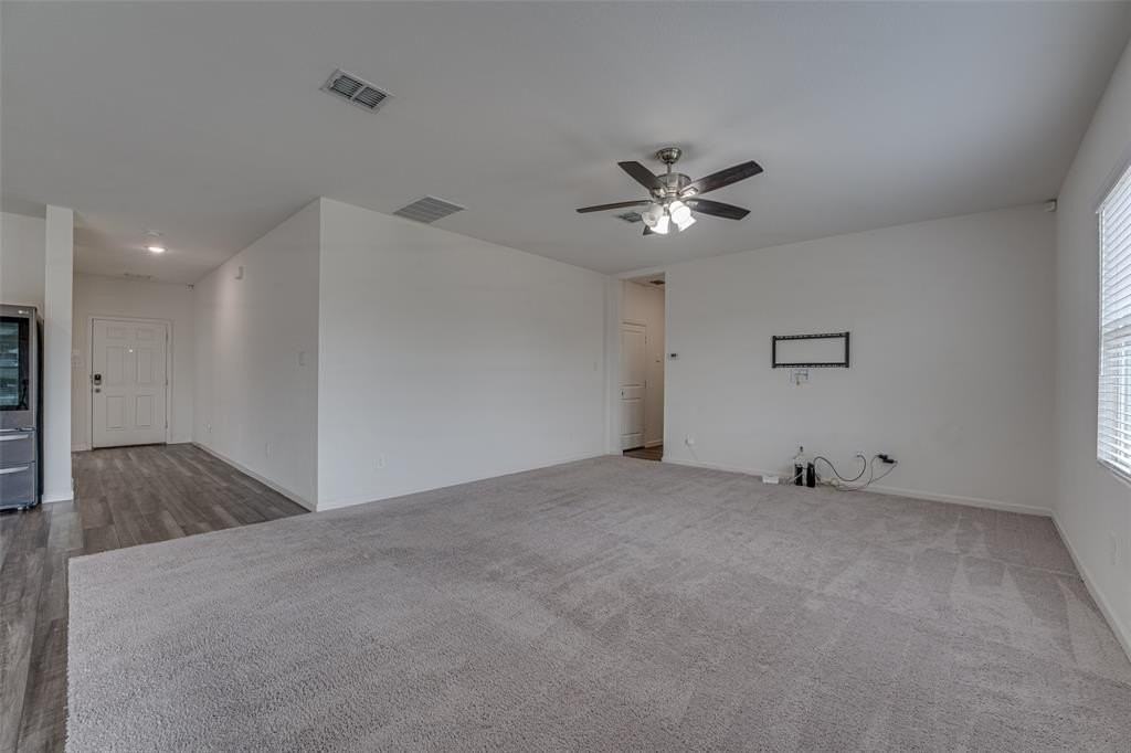 767 Camden Dr - Photo 3 of 37