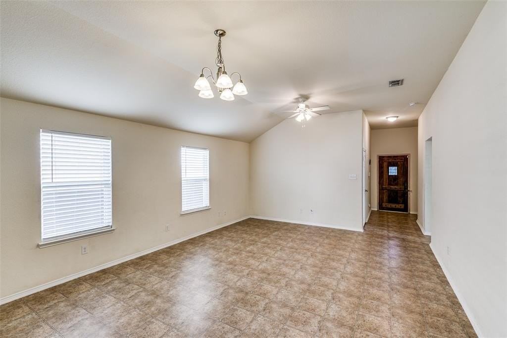 15407 Dorothy Nell Dr - Photo 5 of 12