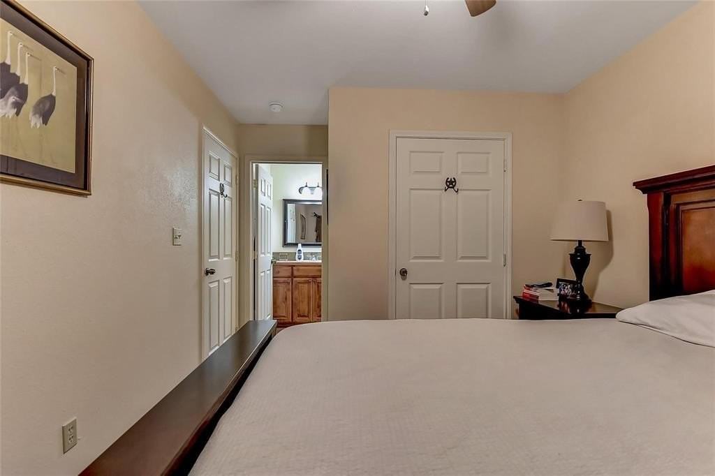 502 E Hughes St - Photo 6 of 19