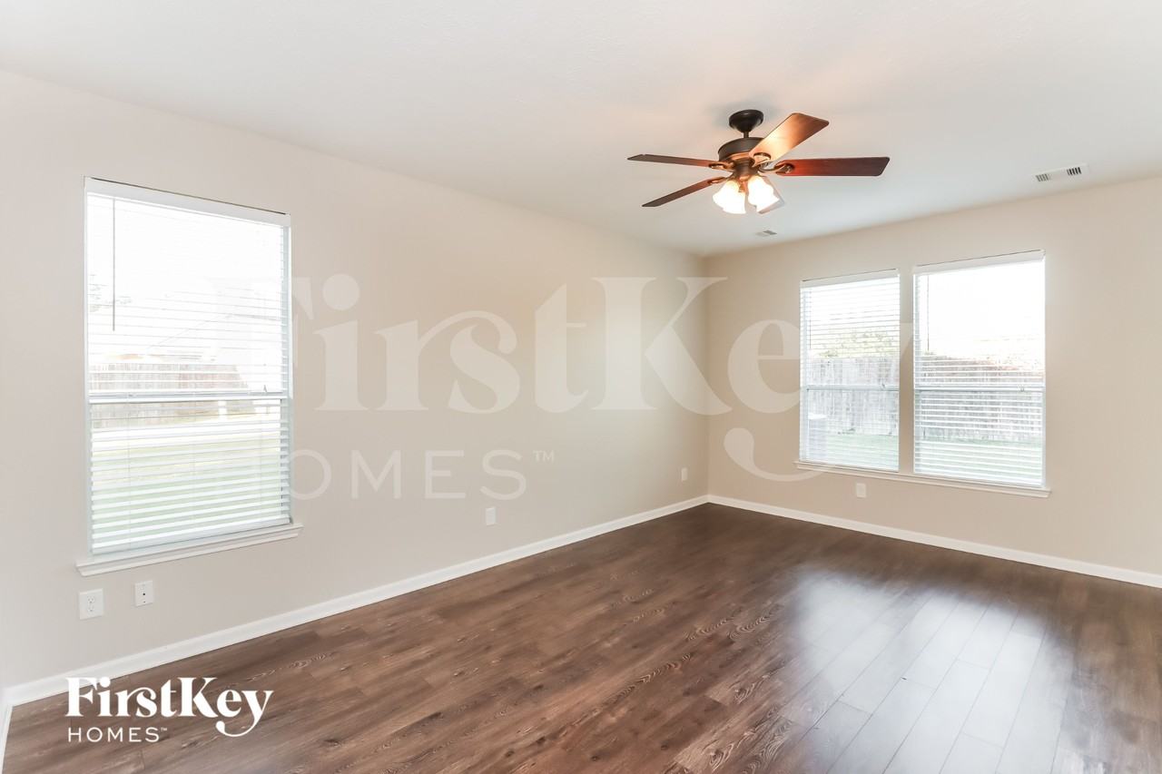 16302 Stable Manor Ln - Photo 7 of 16