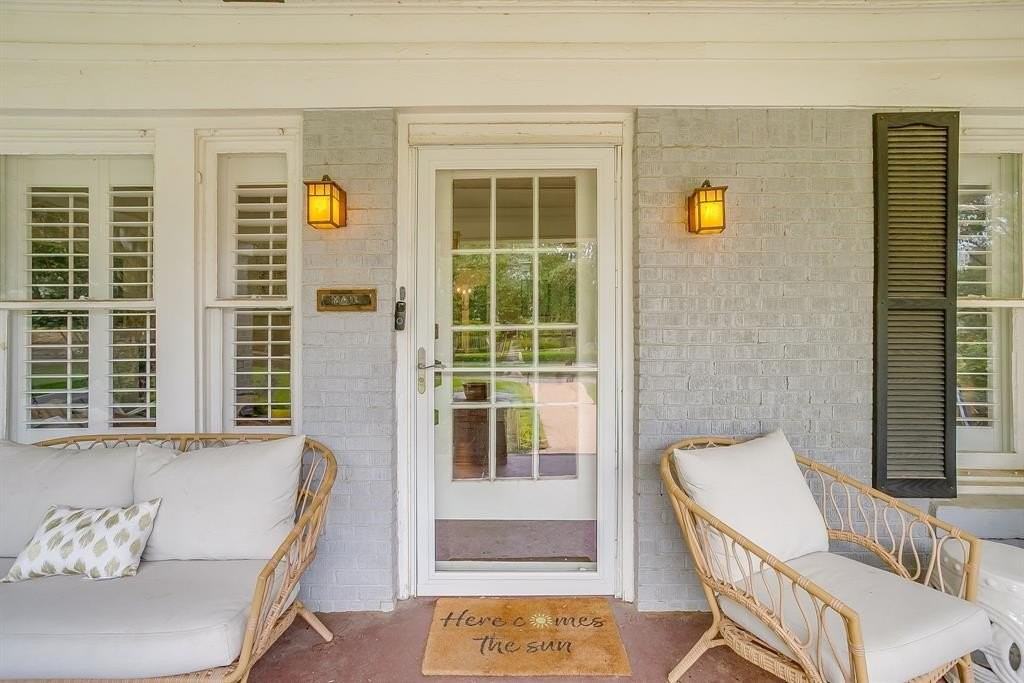2200 W Magnolia Ave - Photo 2 of 24