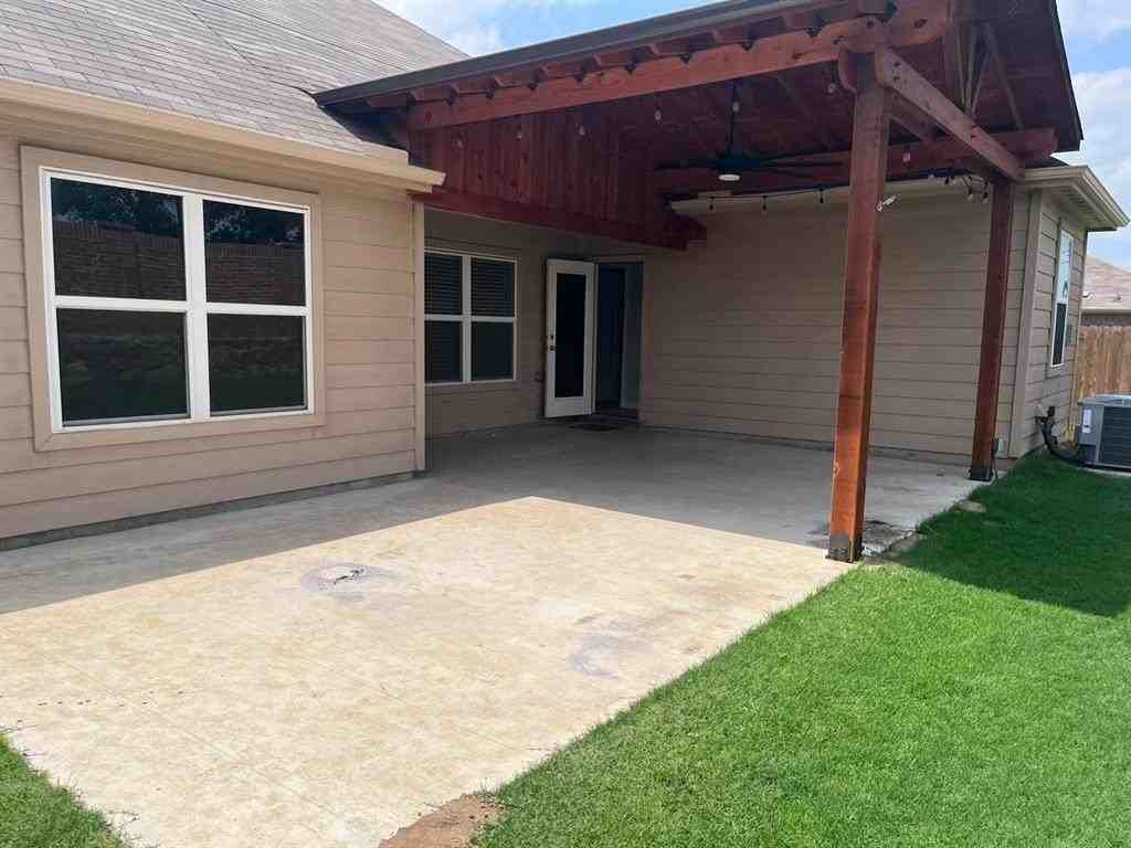 4504 Conley Ln - Photo 2 of 23