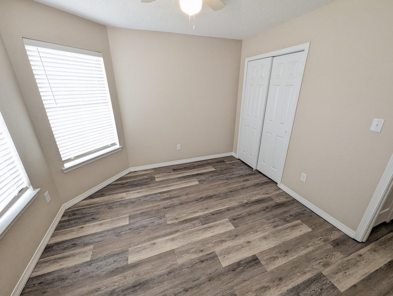 8909 Colony Ridge Cir - Photo 5 of 26
