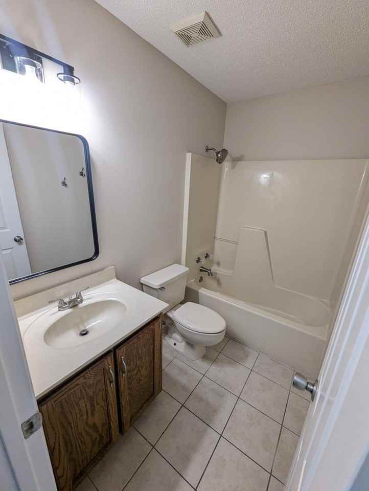 8909 Colony Ridge Cir - Photo 6 of 26