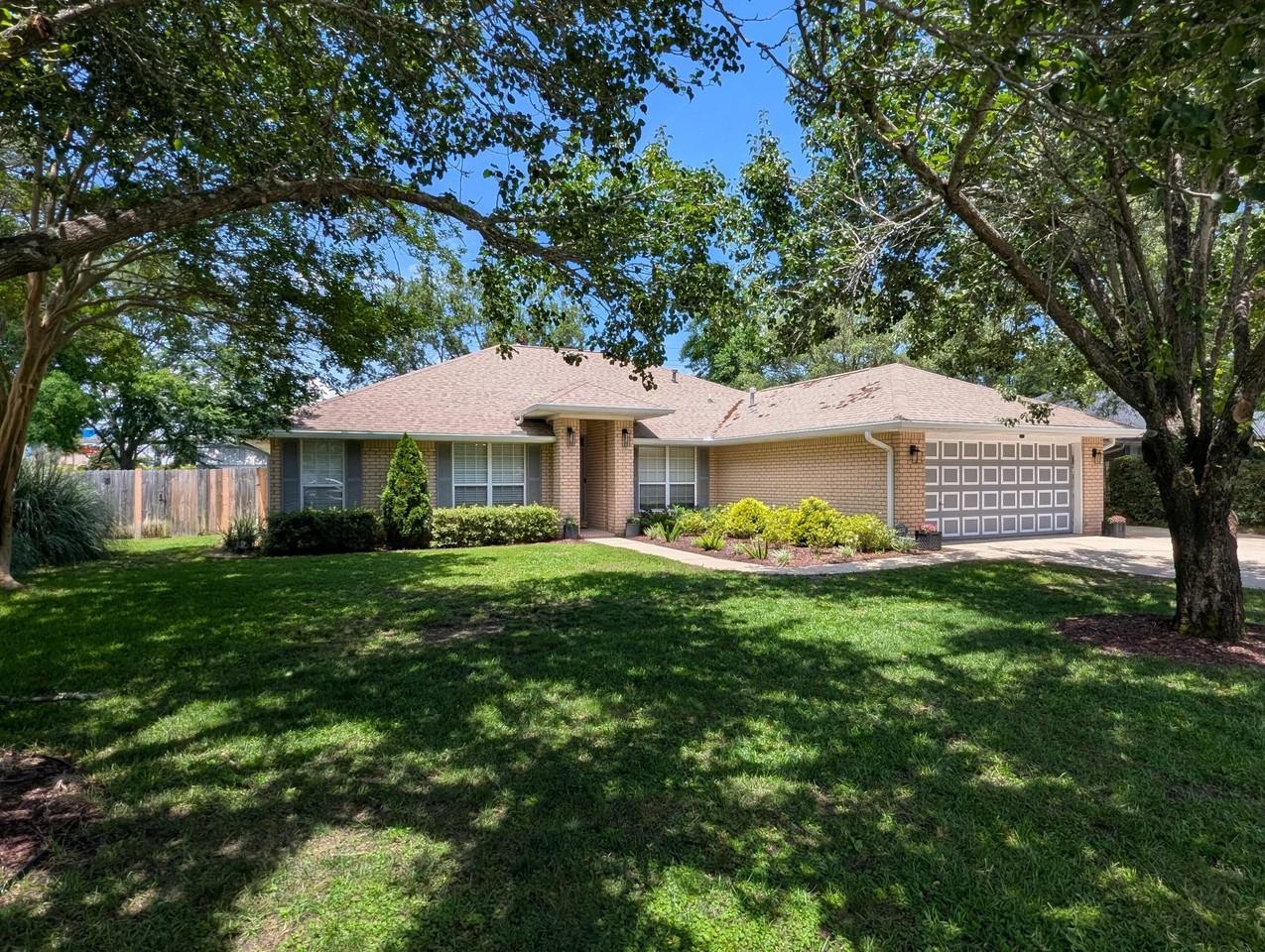 9332 Vandivere Dr - Photo 2 of 15