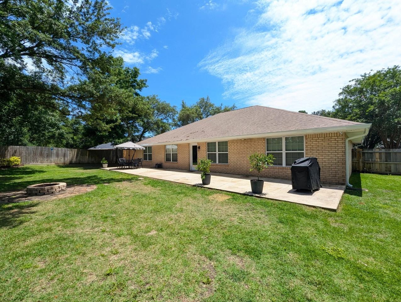9332 Vandivere Dr - Photo 4 of 15