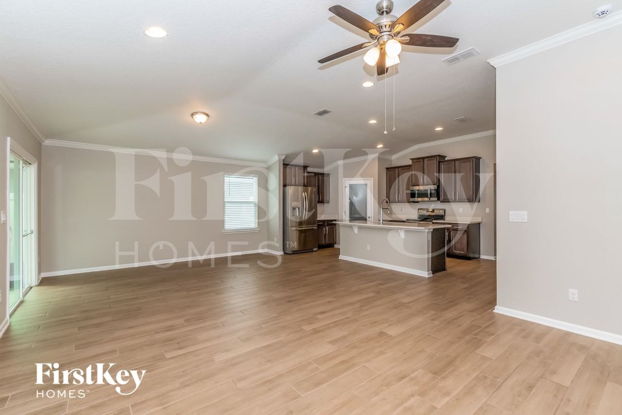 10112 Bengal Fox Dr - Photo 2 of 16