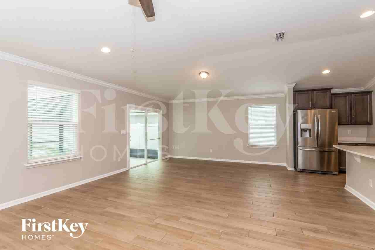 10112 Bengal Fox Dr - Photo 3 of 16