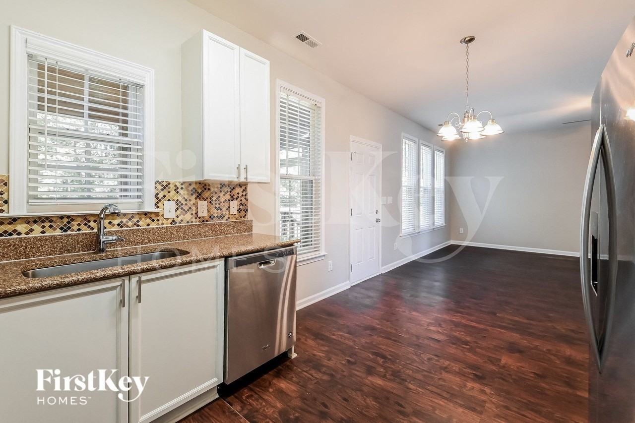 2428 Sapphire Valley Dr - Photo 6 of 15