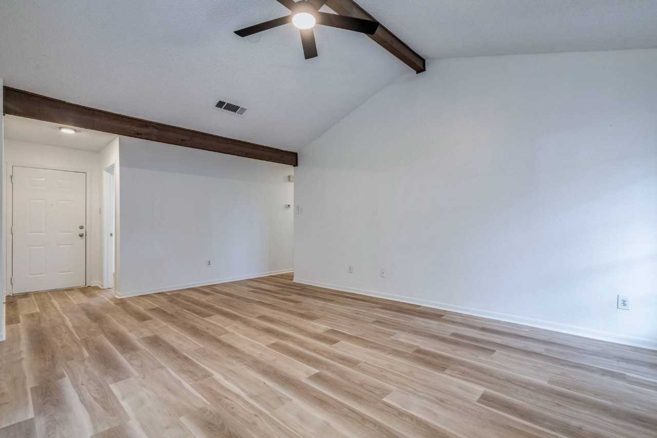 1306 Glenda Dr #A - Photo 6 of 26