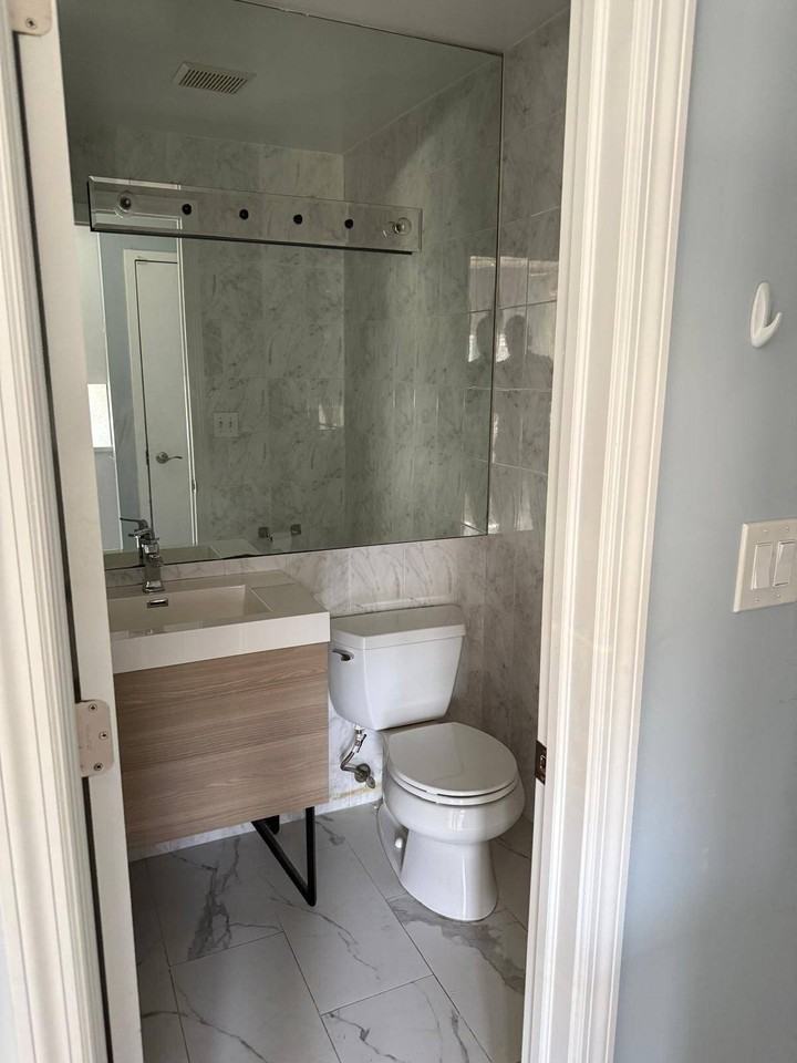 5240 Leith Pl - Photo 3 of 4