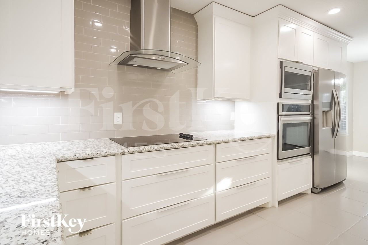 17110 Yeoman Way - Photo 6 of 16