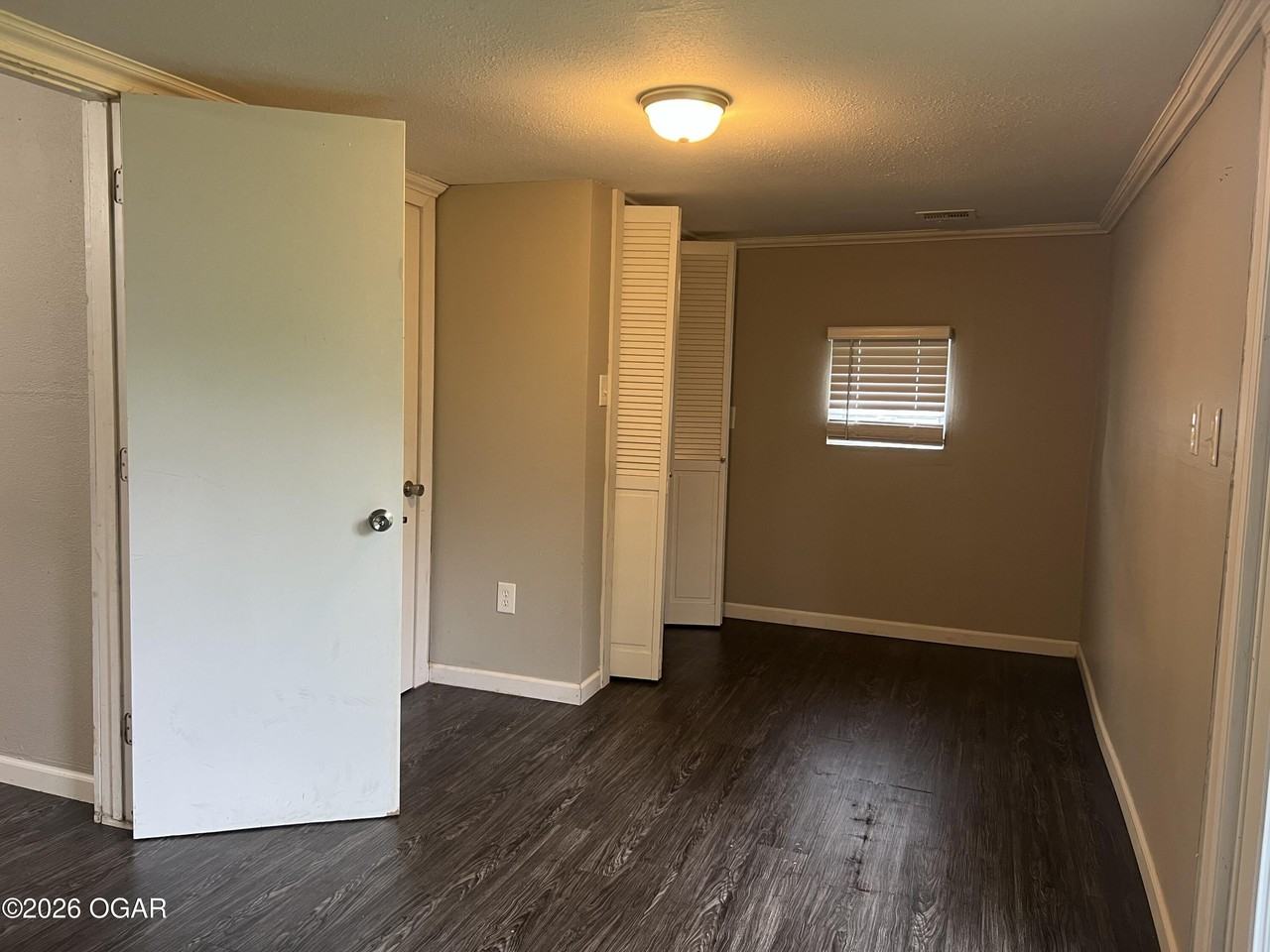 1806 Pennsylvania Ave - Photo 5 of 8