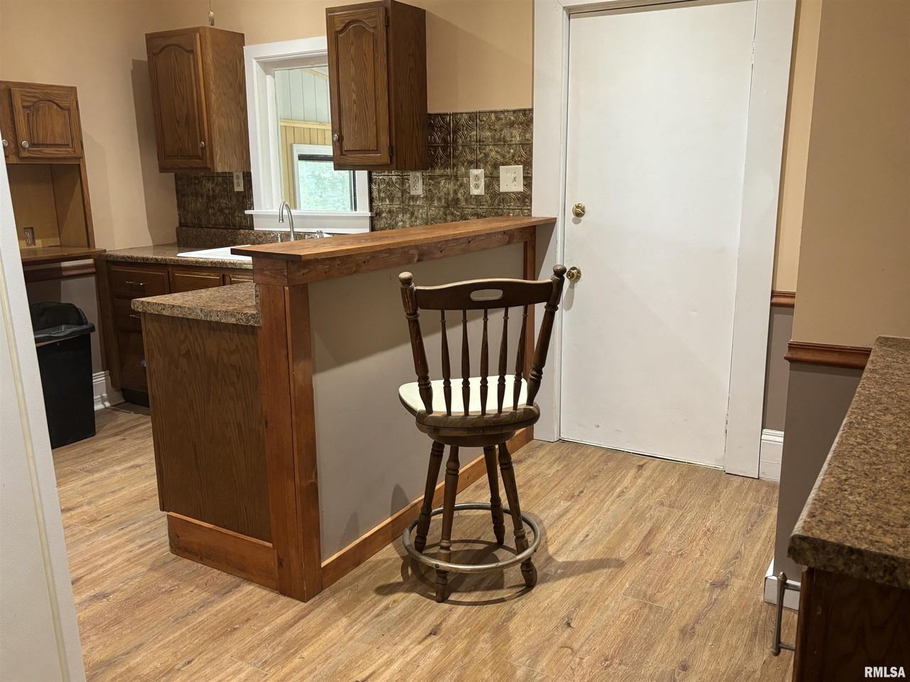 125 2nd St - Photo 2 of 17