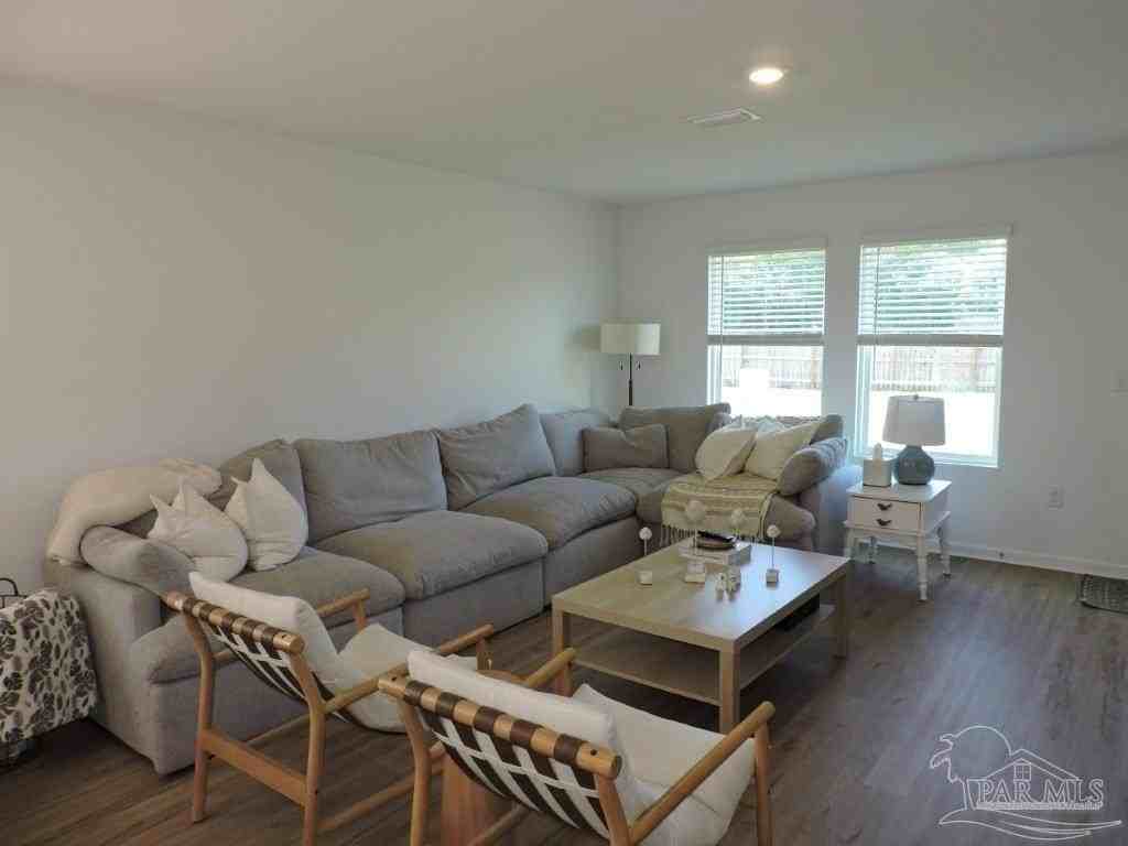 4664 Carlstrom Ln - Photo 3 of 23