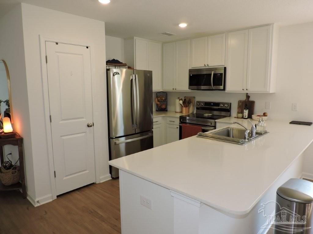 4664 Carlstrom Ln - Photo 6 of 23