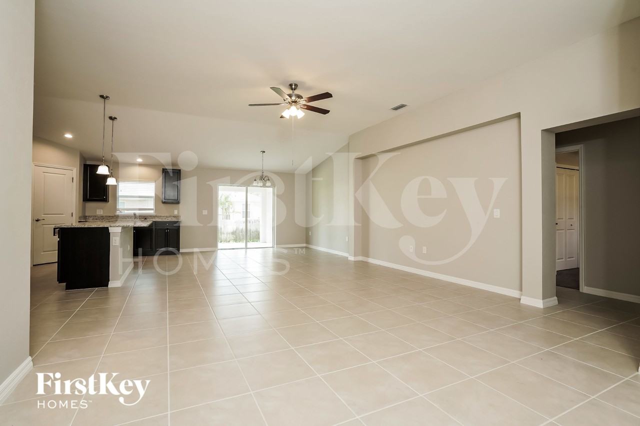 9025 Irving Rd - Photo 2 of 16