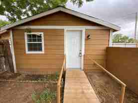 909 College Ave #B - Photo 1 of 1