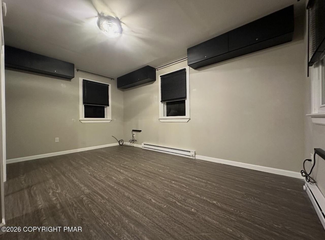 166 Plasencias Way #102 - Photo 6 of 9