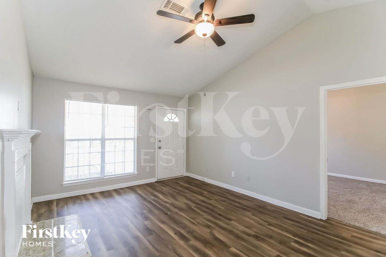 6137 Harvard Ct - Photo 3 of 19
