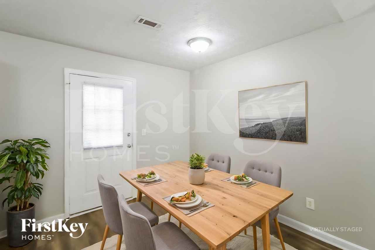6137 Harvard Ct - Photo 7 of 19