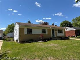 429 Cambridge Ave - Photo 1 of 1
