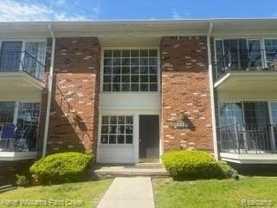 433 Fox Hills Dr S #5 - Photo 1 of 1