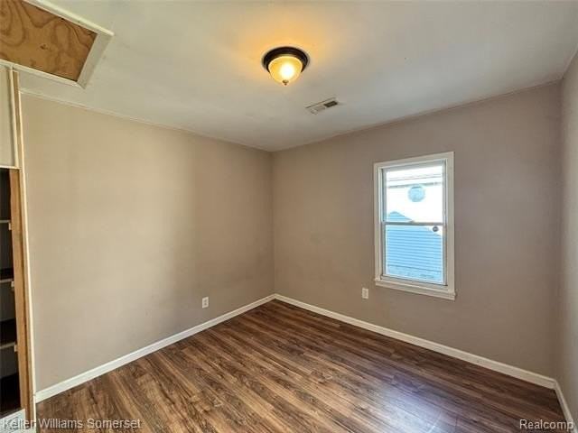 7275 Chalmers Ave - Photo 7 of 12