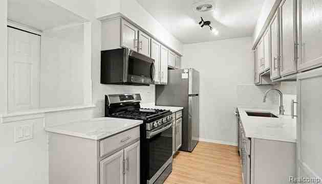 44413 Savery Dr - Photo 5 of 16