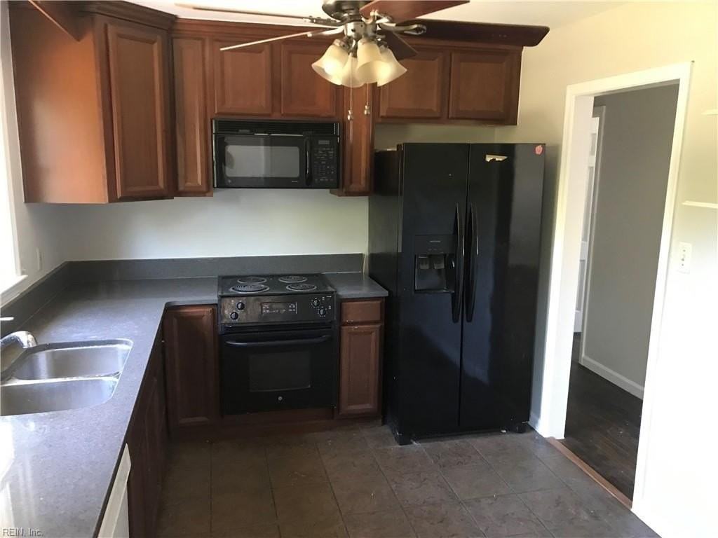 725 Harpersville Rd - Photo 4 of 10