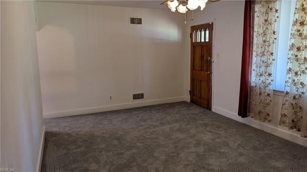 3717 Scott St - Photo 3 of 16