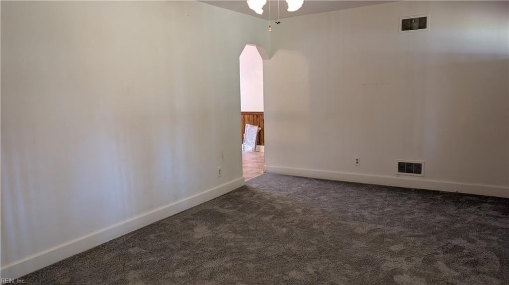 3717 Scott St - Photo 4 of 16