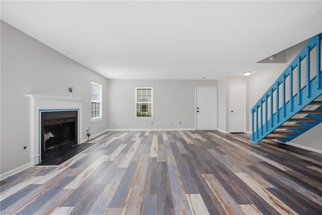 944 Gas Light Ln - Photo 6 of 22