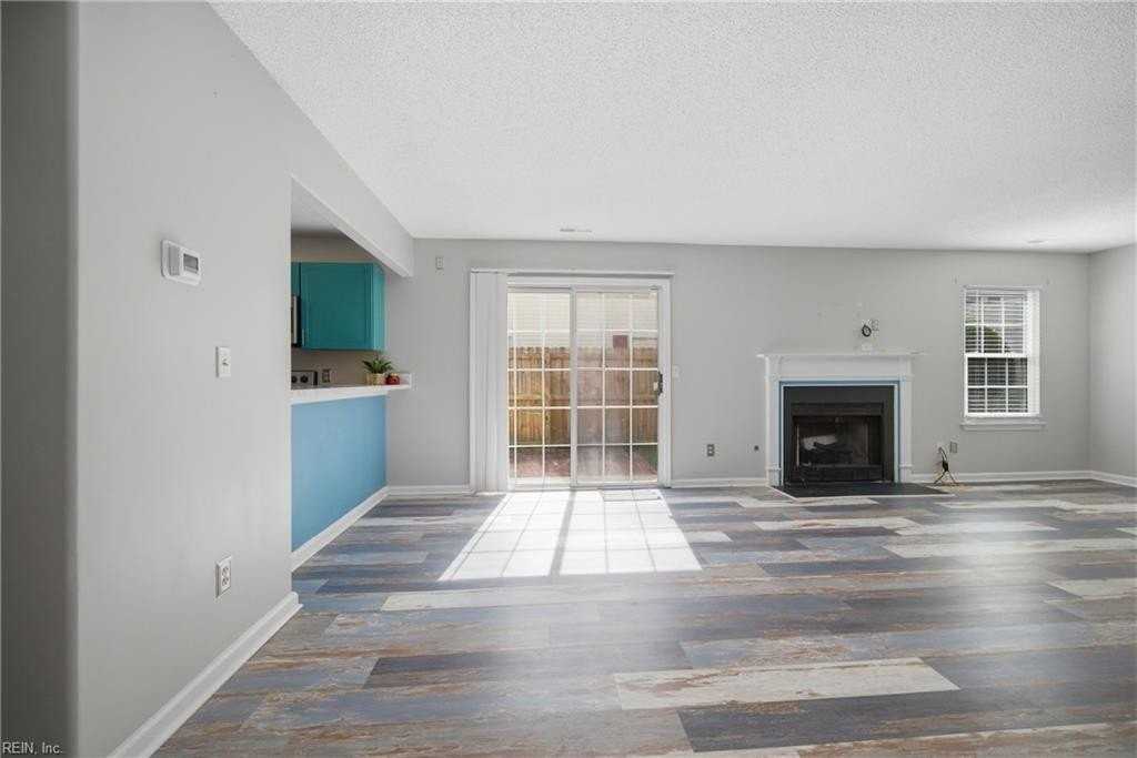 944 Gas Light Ln - Photo 7 of 22