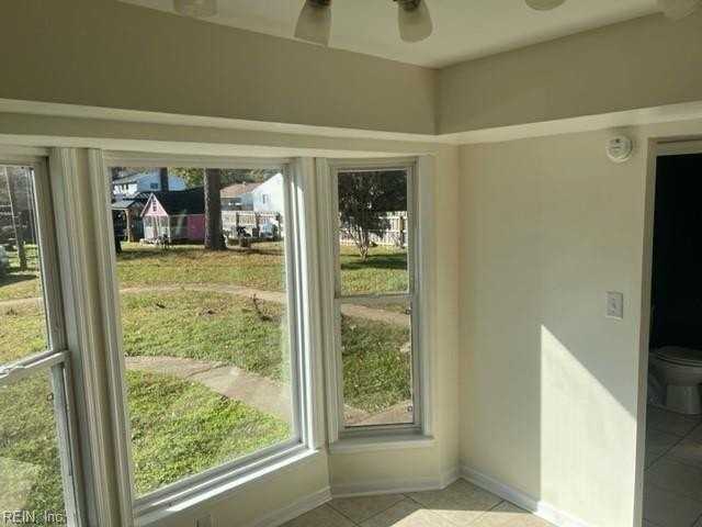 5382 Leicester Ct - Photo 6 of 19