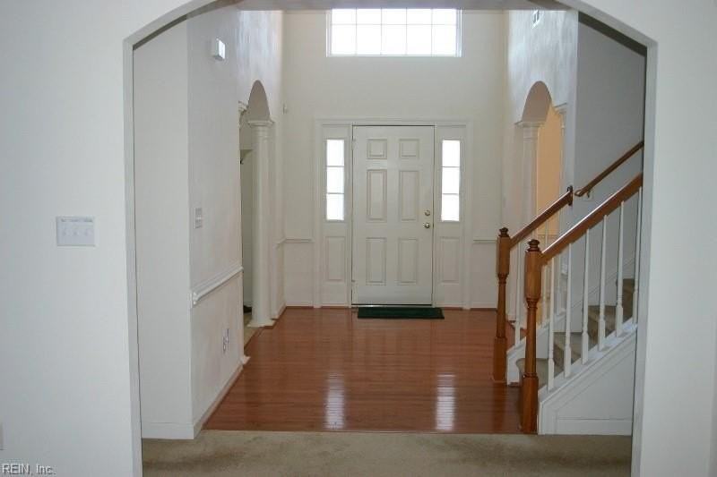 2305 Ballast Ct - Photo 2 of 9