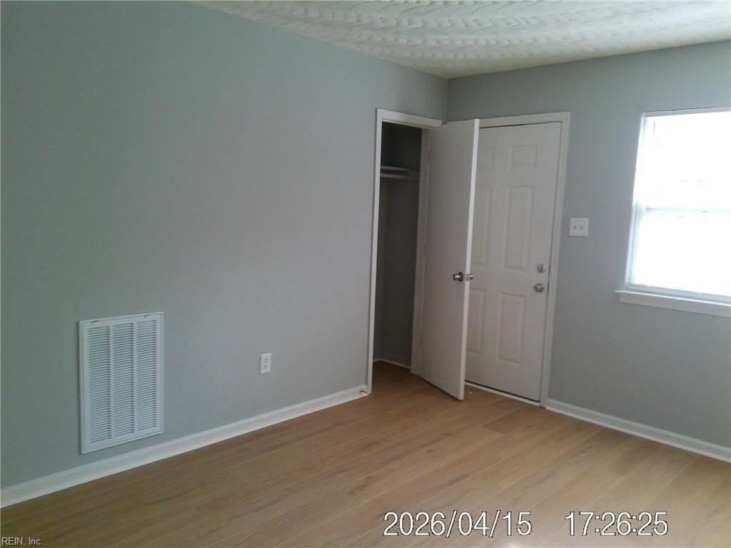 3700 Gosnold Ave #A - Photo 3 of 12